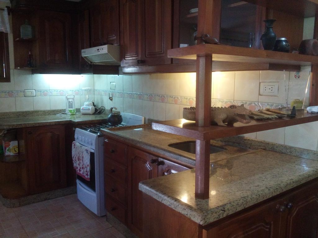 Tucan Hostel Puerto Iguazu Ngoại thất bức ảnh