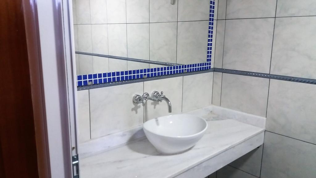 Tucan Hostel Puerto Iguazu Ngoại thất bức ảnh