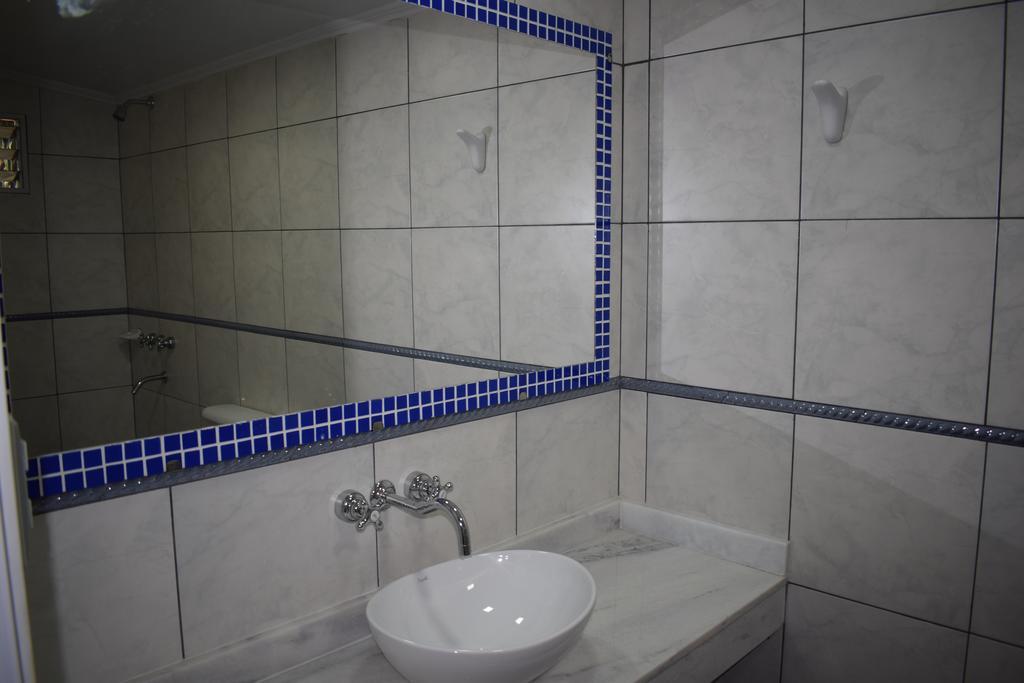 Tucan Hostel Puerto Iguazu Ngoại thất bức ảnh